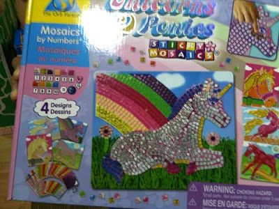 Small square mosaic making a unicorn