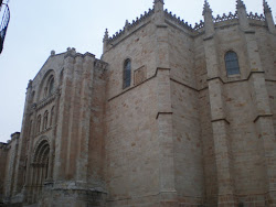 Puerta del Obispo (Catedral)