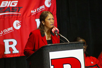 [vvian+stringer1.jpg]