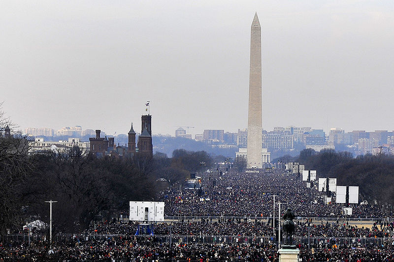 [09Obama+Inaguration+crowd.jpg]
