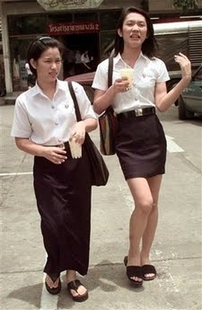 [ts-thai+students.jpg]