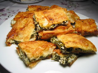 http://1.bp.blogspot.com/_kCxlFVelns4/SPlUb5MWN0I/AAAAAAAAACI/0zi9YkNDoNU/s320/turkish_spinach_pie_BOREK.jpg