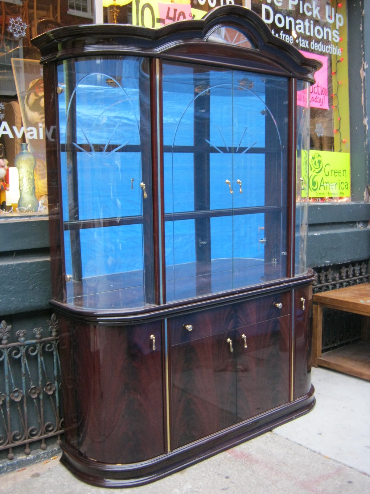 Uhuru Furniture & Collectibles Amazing China Top Only SOLD