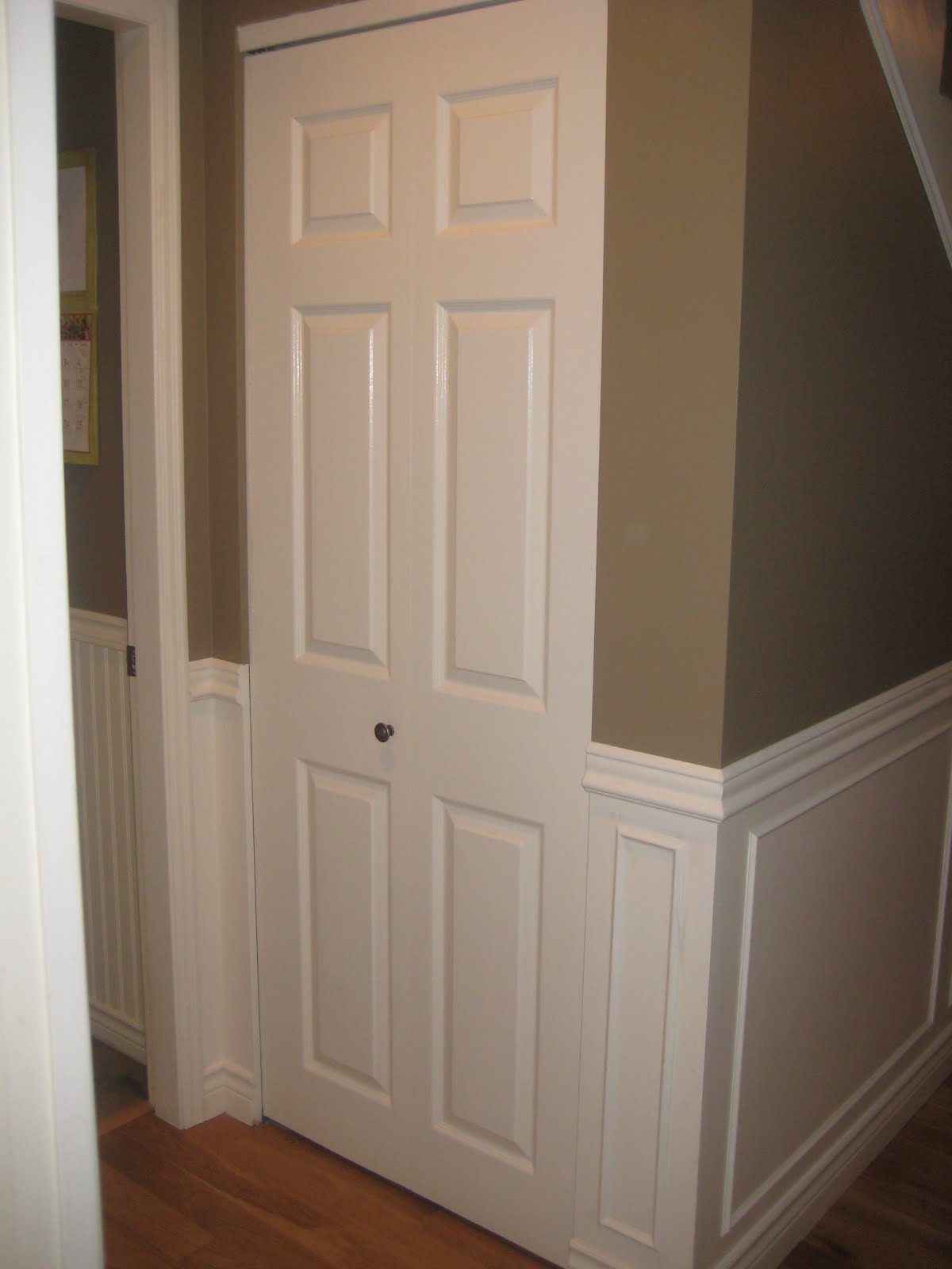 * Remodelaholic * Simple Wainscoting to Add Detail to your Entry