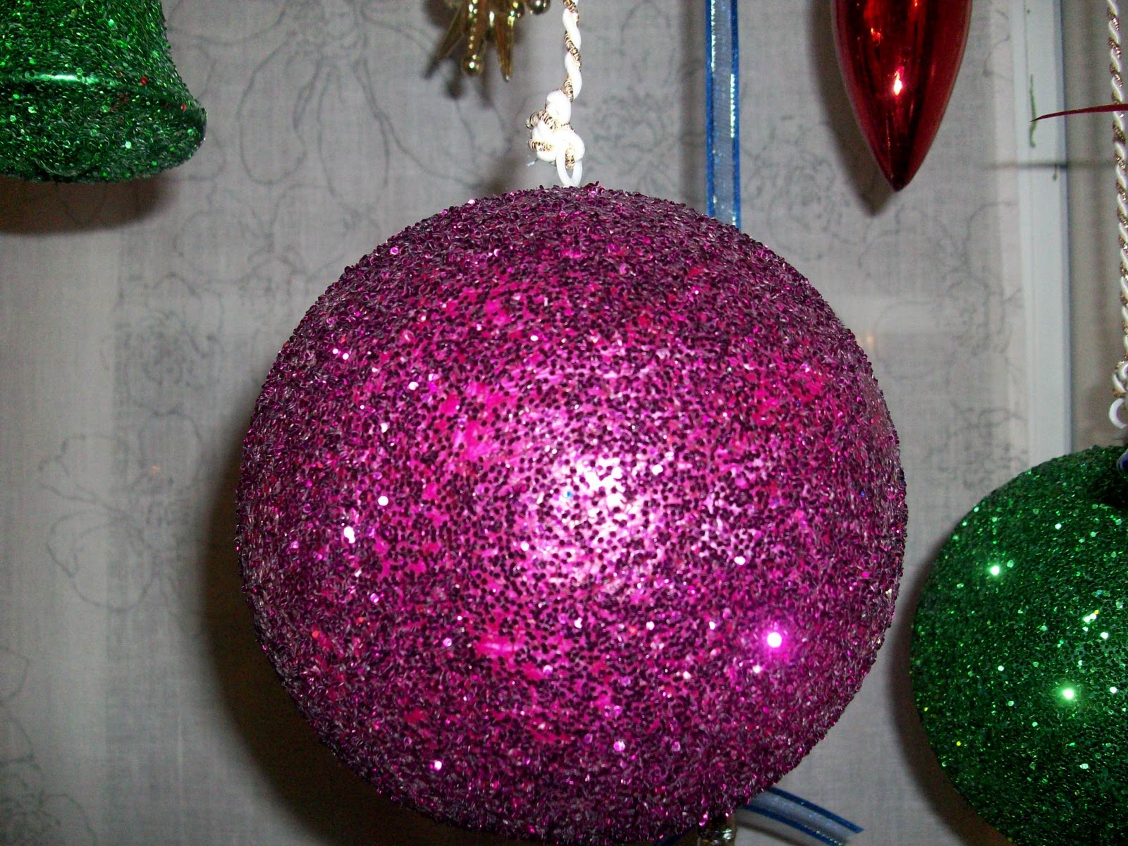 El blog de Tití: Manualidades Infantiles: Esferas Navideñas