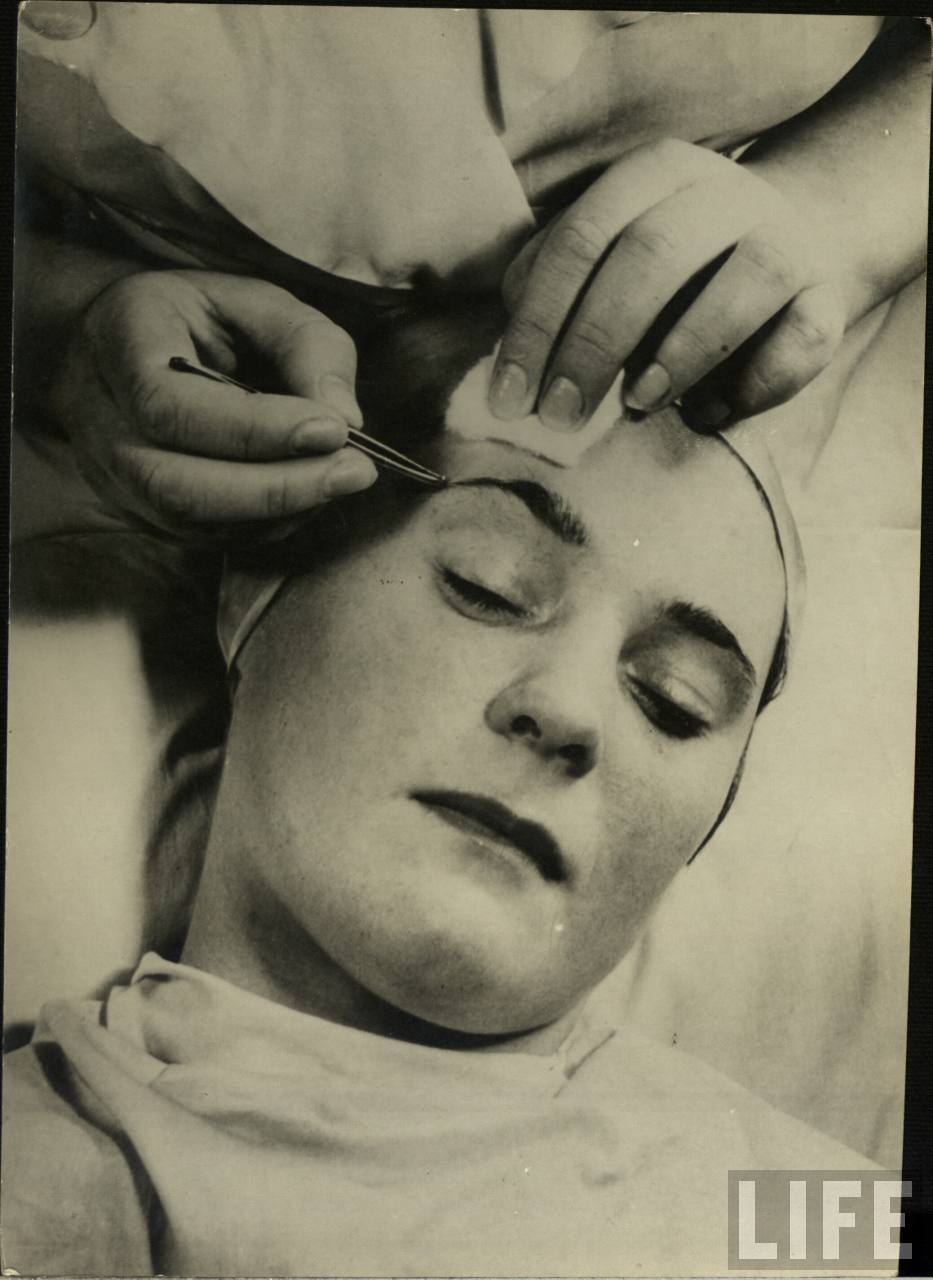 [bea+toil+-1930s+face6s.jpeg]