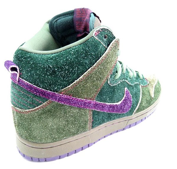 sb dunk skunk