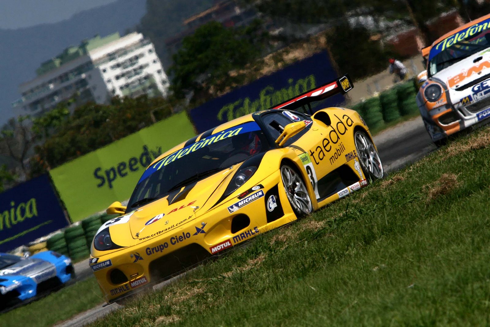 [ferrari+03+GT3+rio.jpg]