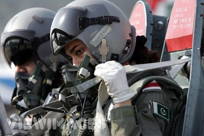 4All Wallpapers: Pakistani Girls in Airforce