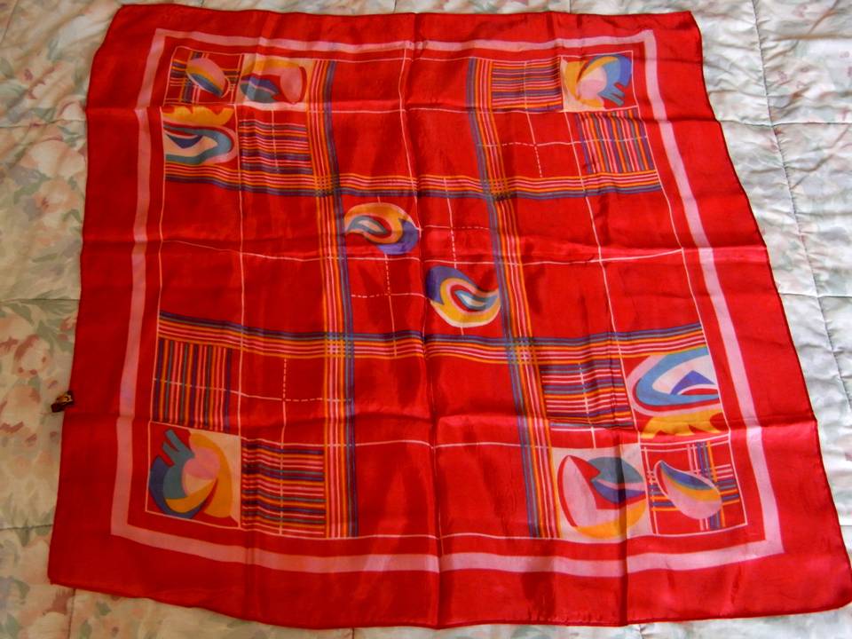 BY BEADED STORY Turn your scarf into a BAG