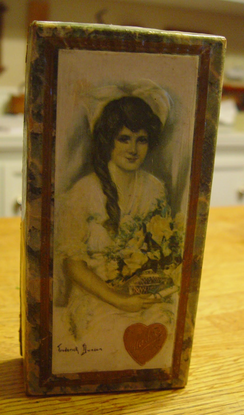 Flipside Treasure Chest ThursdaySmith Candy Box