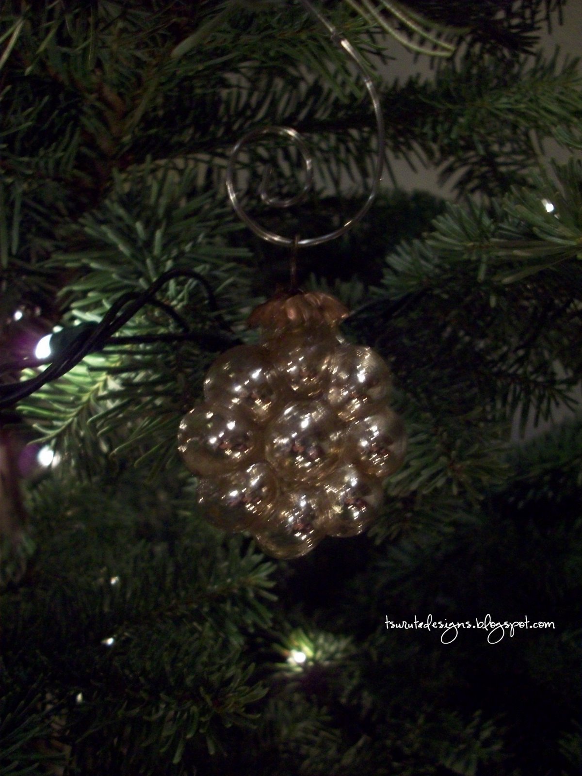 [mercury+flower.JPG]