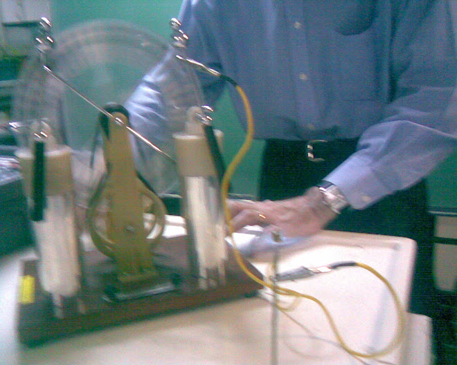 Máquina de Wimshurt en funcionamiento