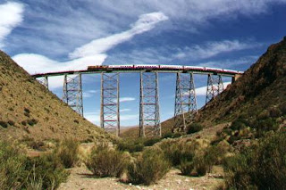 Desarrollo y Defensa: Volvió el Tren a las Nubes