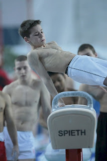 HOT BODYBUILDER AND GYMNASTS BLOG: boys (2) - gymnast