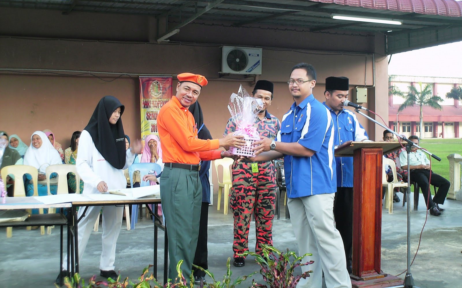 HARI KOPERASI SEKOLAH.