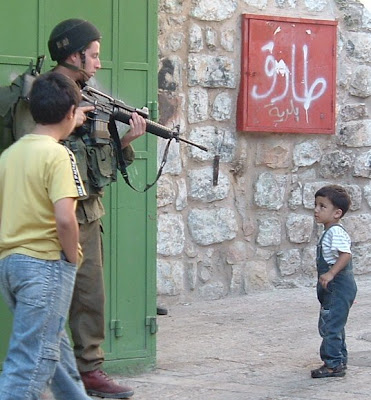 http://1.bp.blogspot.com/_kwNBO3QjMa4/SO_JE6rA2jI/AAAAAAAAEUE/2UE6PdgS-E0/s400/palestine.jpg