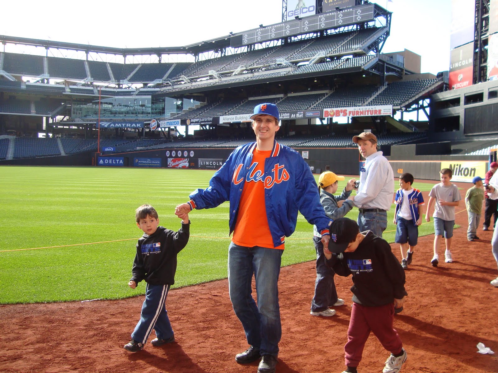 MoLewis57 Meet the Mets