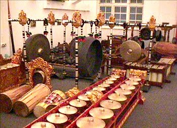 gamelan-instruments.jpg