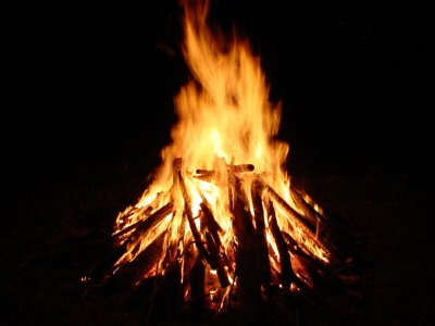 [campfire.jpg]