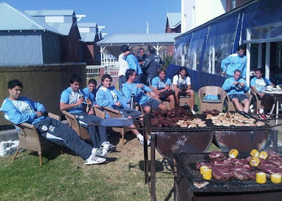 Uruguay_prepara_cuartos_final_asado.jpg