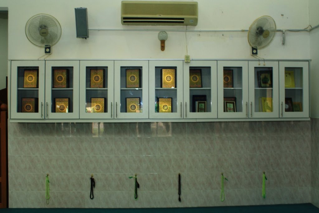 Ide Terkini 52 Gambar Rak Alquran Di Masjid