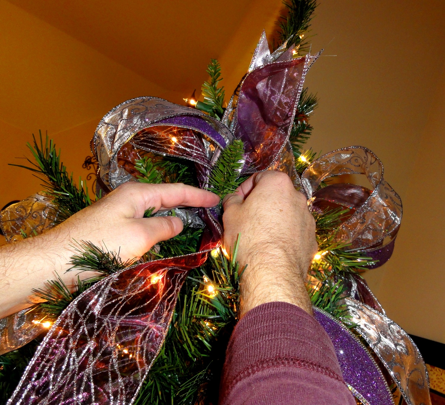 Cheri Quite Contrary How to Use Ribbon to Decorate Your Christmas Tree