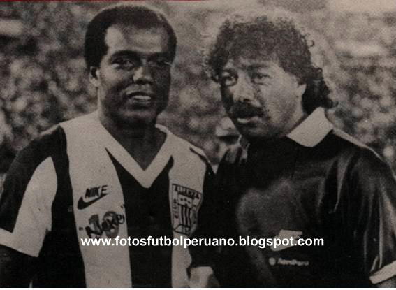 [Cubillas+y+Caszelly.JPG]