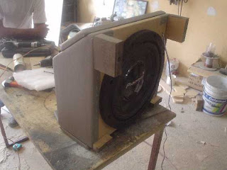 Factor 1 Ingenieria en Car Audio: Cajones en camionetas!!!