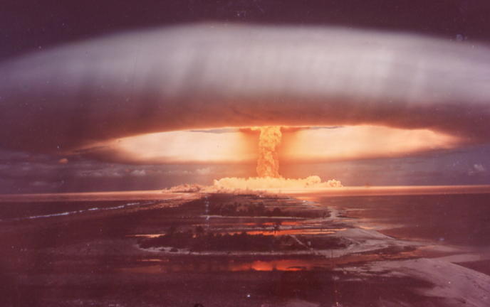 BombeH_%25E0_Mururoa_(1973).jpg
