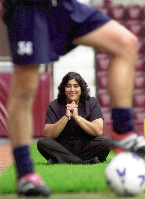 [Gurinder+Chadha.jpg]