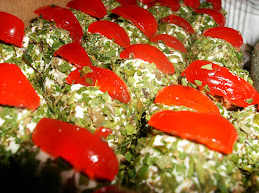 UVAS, QUEIJO OU CEREJAS