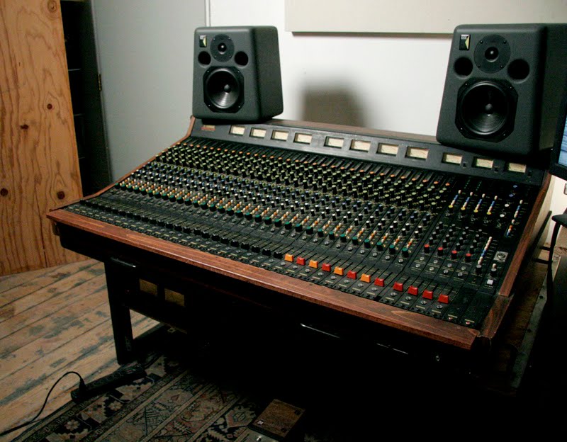 balance blog: Yamaha Vintage Consoles