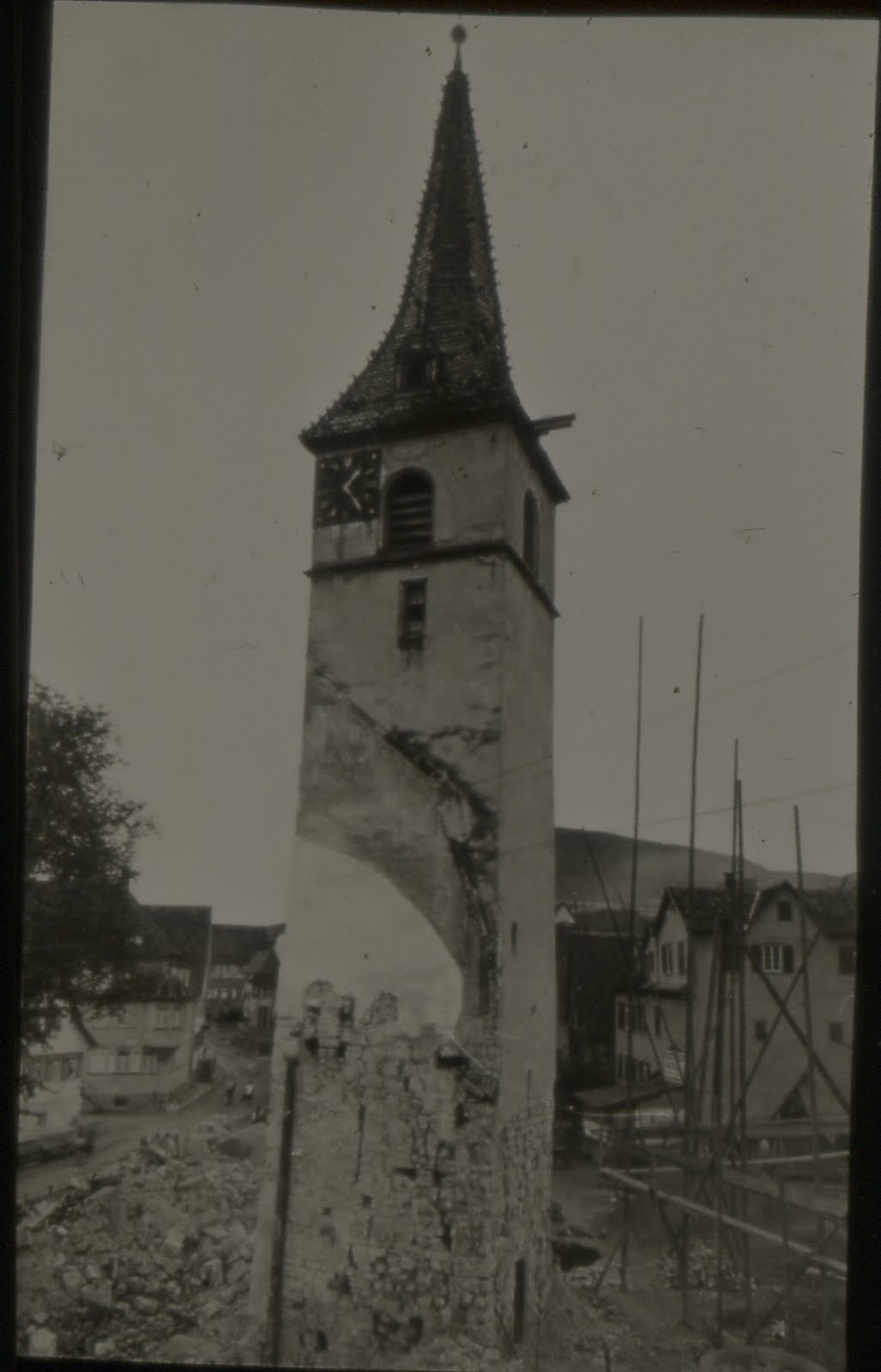 [258_Hauptstr_Andreakirche+alt+_Abbruch_1929_blog.jpg]