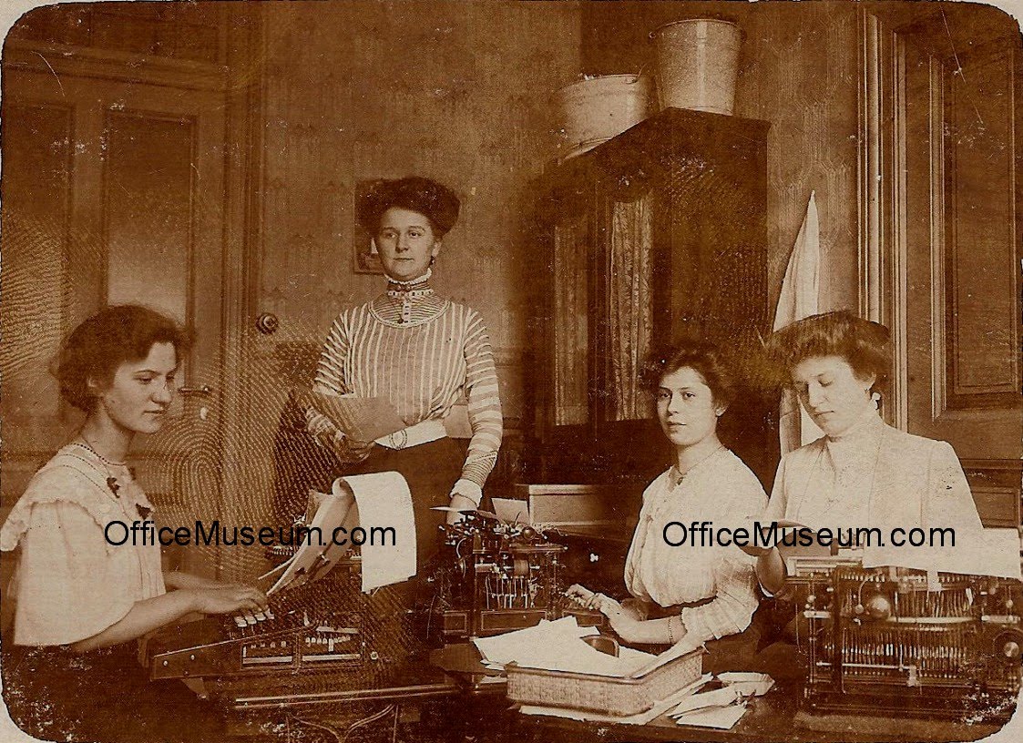 [1909_Office_with_Four_Women_Three_Typewriters_Berlin_Germany_OM.jpg]