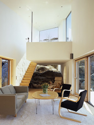 http://1.bp.blogspot.com/_lR2vracc3r8/S83OaFhdpSI/AAAAAAAAC7c/_dtON-acd3k/s400/house-on-the-cliff-carved-into-the-solid-rock-11.jpg