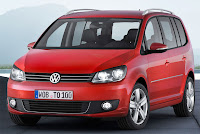 2011 Volkswagen Touran MPV 1