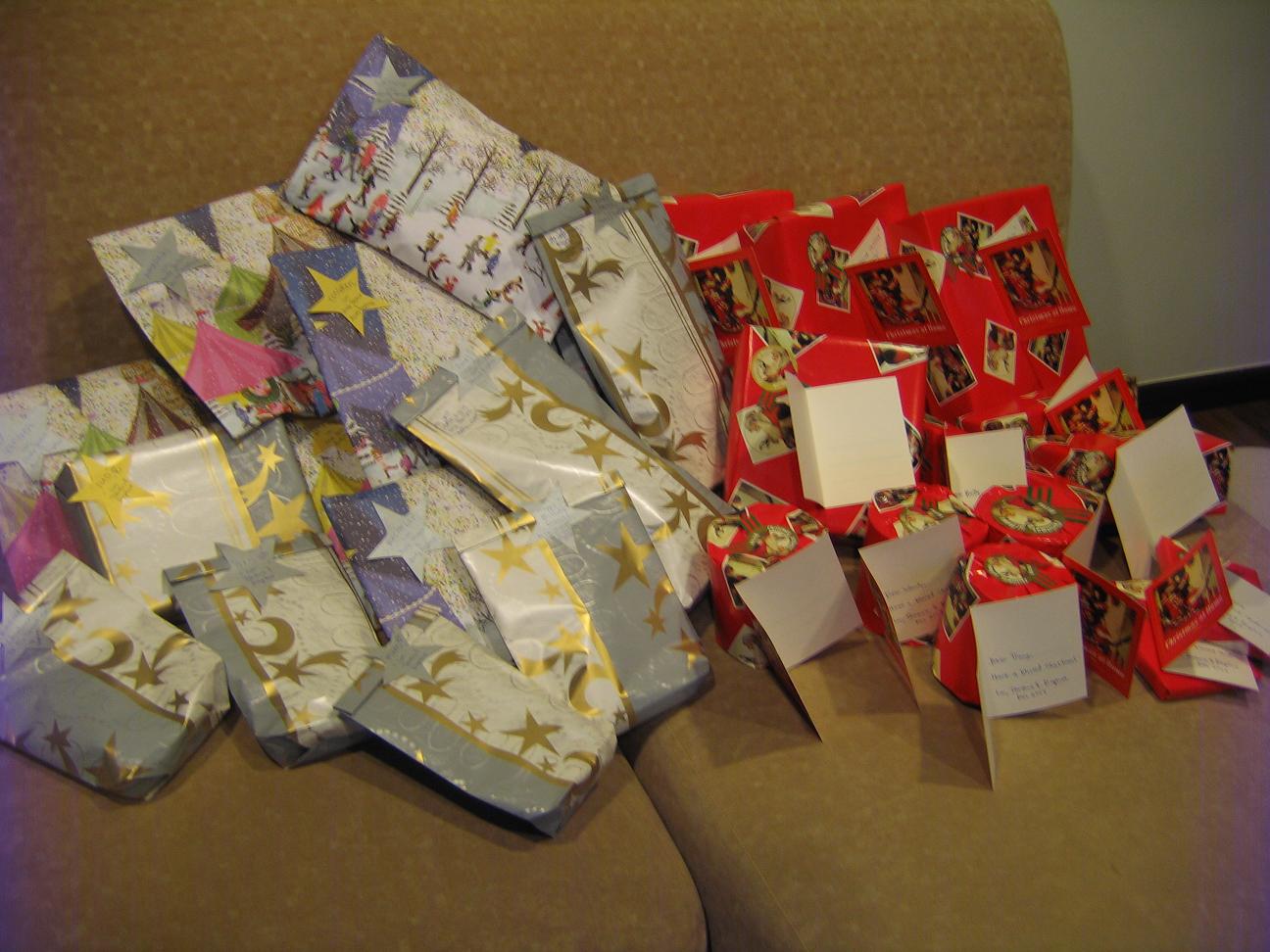 [Wrapped+Presents+-+All.JPG]