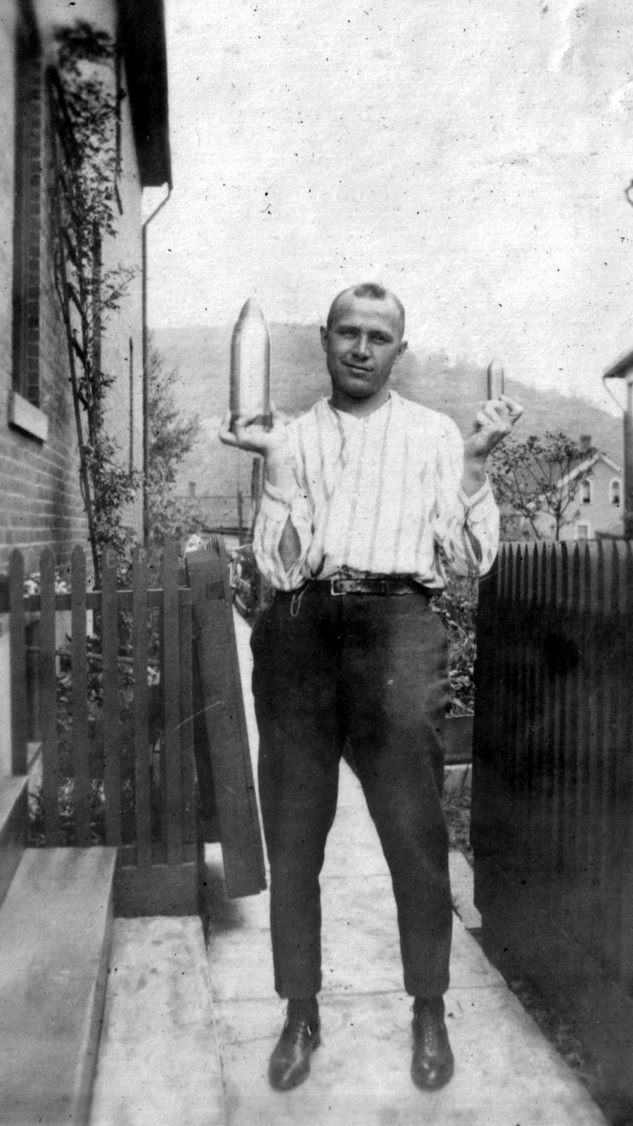 Vintage Johnstown Shell Game 1917