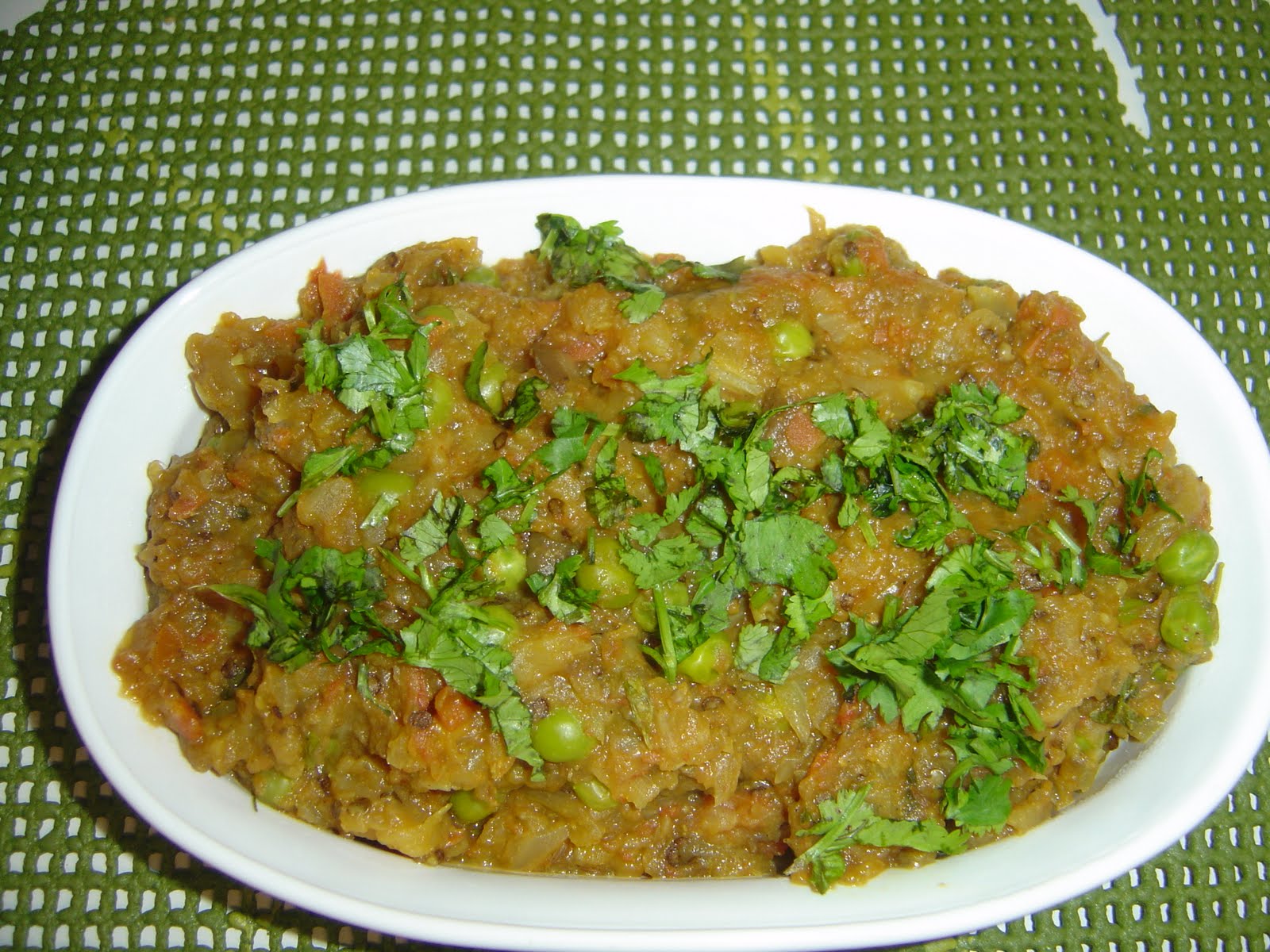 Queen of my kitchen: Baingan Bharta with Paushtik Roti