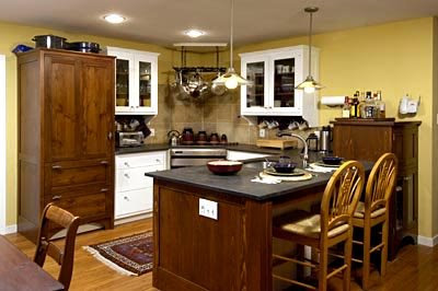 Painting  Kitchen Cabinets on My Cabinets Are Honey Oak And The Layout Is Similar To This Kitchen