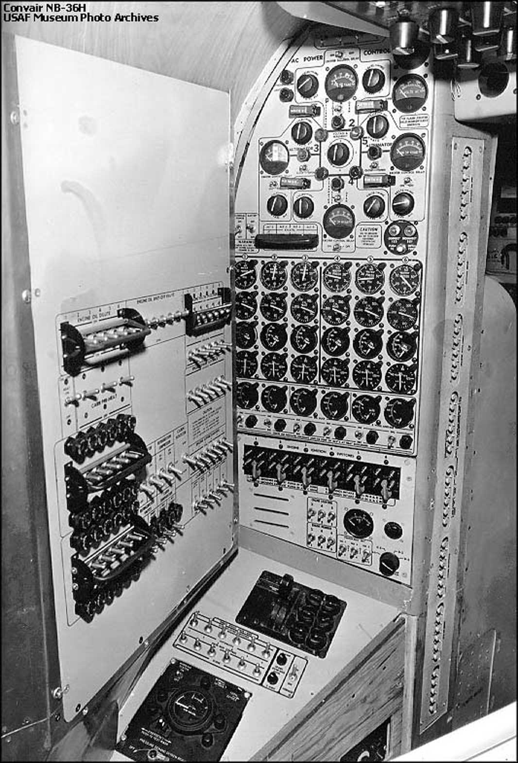 [nb36h-6-left-flight-engineer-panel.jpg]