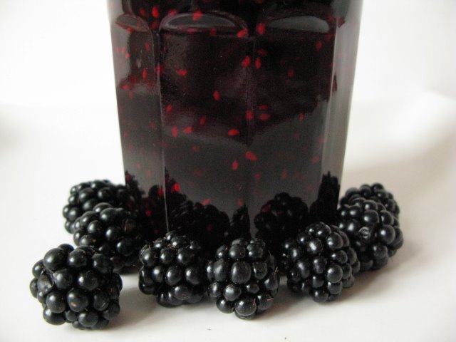 Confiture de mûres recettes dessert confiture de fraises