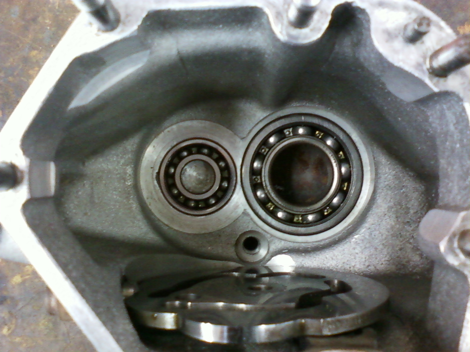 mikey hottman Norton Commando gearbox rebuild