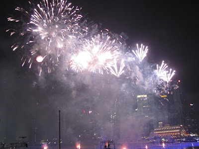 ဘ၀ခရီးတစ္ခု၏ ခံစားမႈပံုရိပ္ မွတ္တမ္းေလးမ်ား (လင္းလက္ၾကယ္စင္): 2010