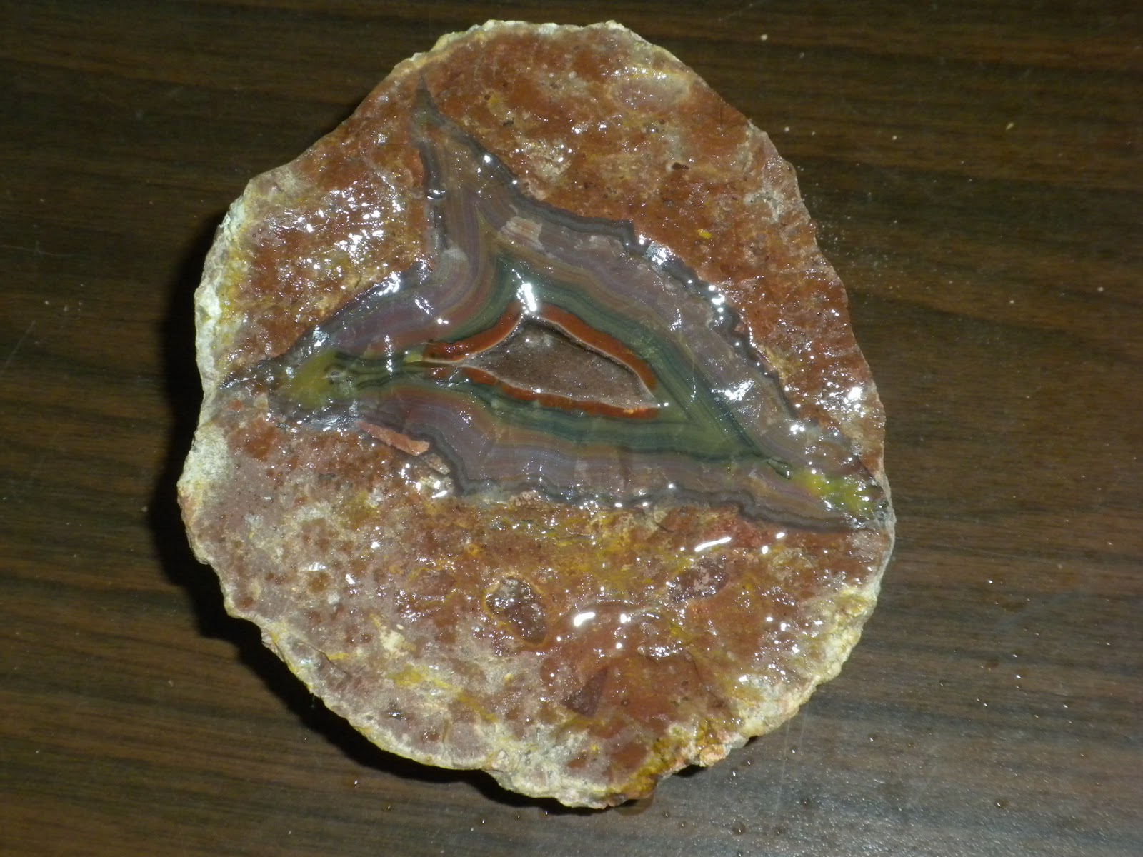 rainbow rock agate