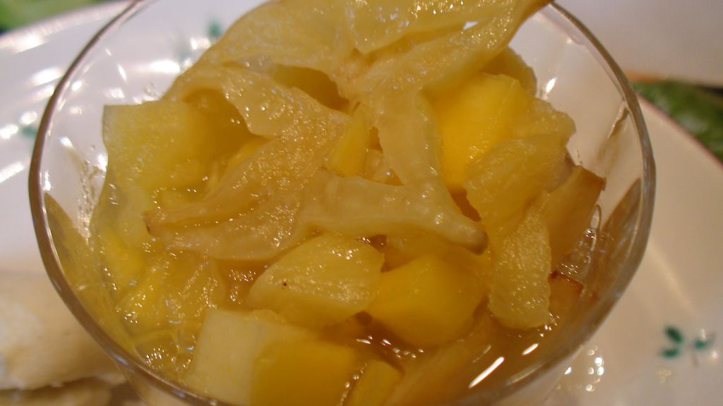 Gusto &amp; Aroma: Chinesischer gelber warmer Obstsalat