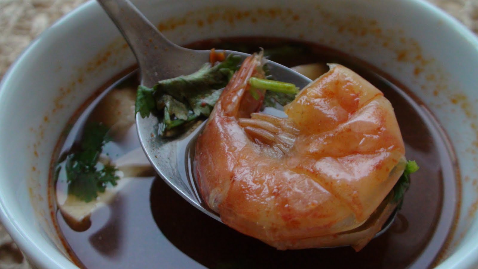 Gusto &amp; Aroma: Tom Yam Goong (Scharf-saure Garnelensuppe)