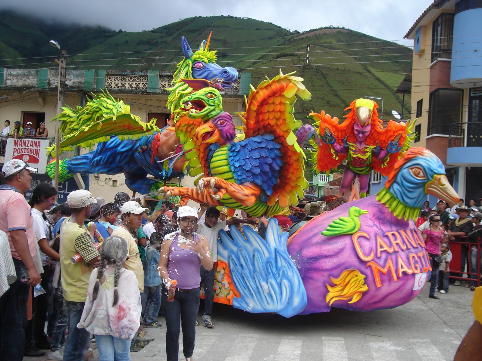 mis trabajos: carroza ganadora linares 6 de enero 2011 jheison derazo 