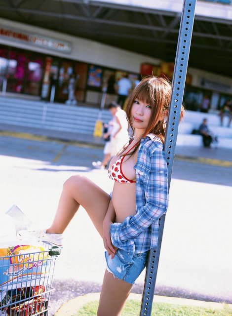 [nishida01_18_01-736615.jpg]